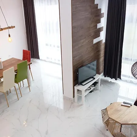 度假居 Boutique Gardens - Private Family House By Flat Mаnager 瓦爾納